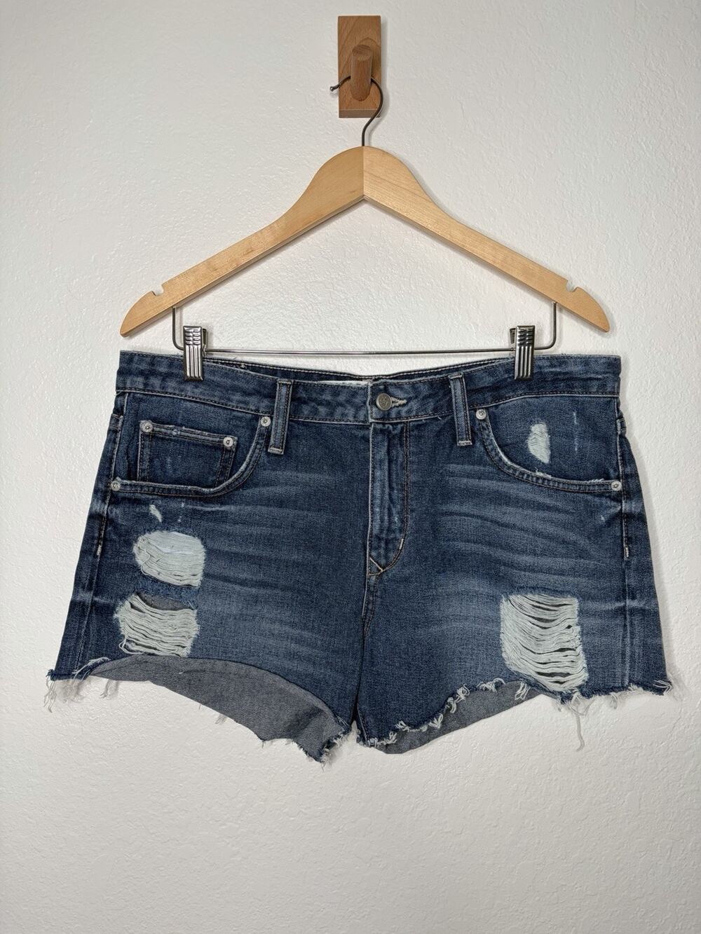 Lovers + Friends Cut Off Distressed Denim Shorts Size 30